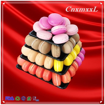 Đứng trưng bày Macaron bằng nhựa với Tháp Macaron vuông 4 tầng