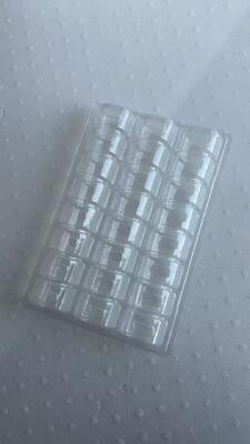 Khay đựng 25 bánh macaron với PET thực phẩm dày 0.55mm và thiết kế tái sử dụng