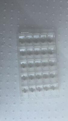 25 Thang nhựa Macaron với PET chất lượng thực phẩm Độ dày 0,55mm và thiết kế tái sử dụng cho bao bì Macaron